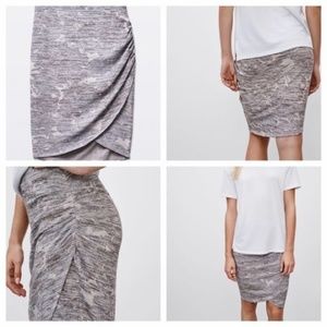 Aritzia Skirts - Aritzia Wilfred Free Tyra Skirt Aritzia Skirts - Aritzia Wilfred Free Tyra Skirt